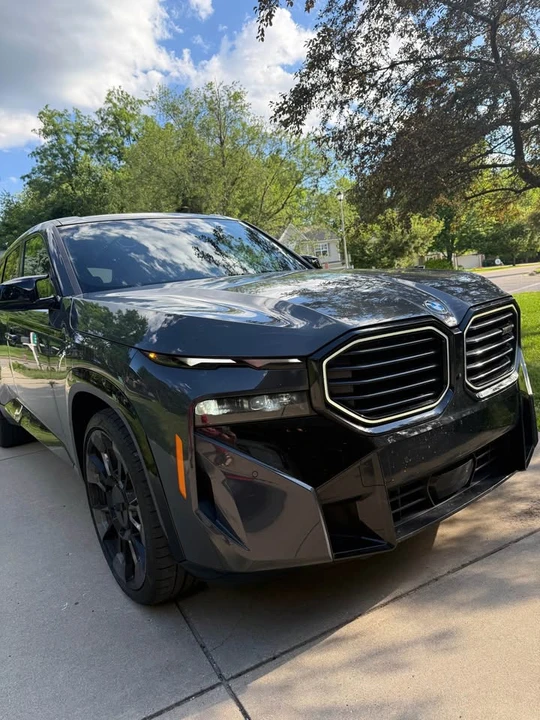 2023 BMW XM - Image 10 of 17