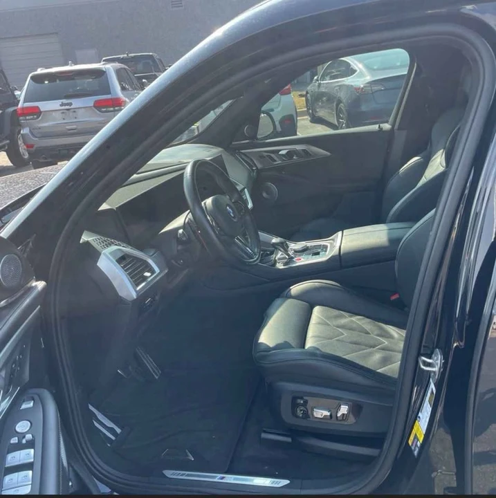 2023 BMW XM - Image 6 of 6