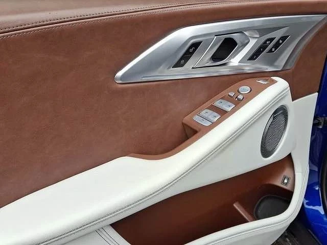 2023 BMW XM - Image 6 of 20