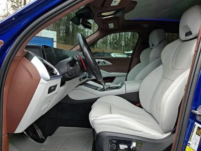 2023 BMW XM - Image 3 of 20