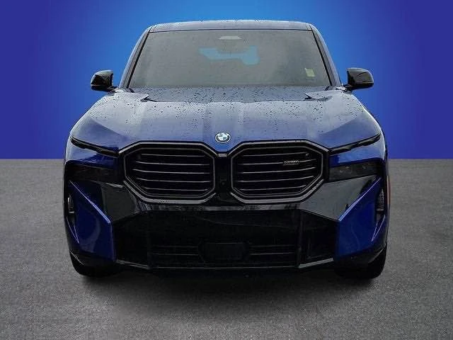 2023 BMW XM - Image 11 of 20