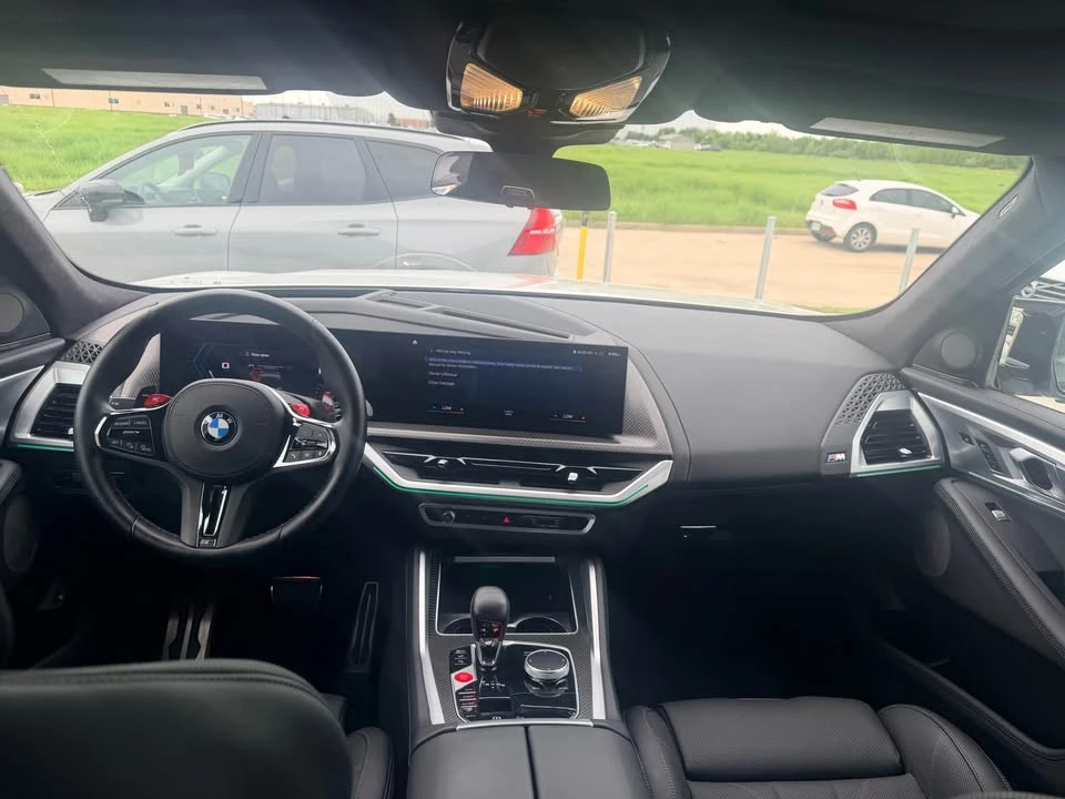 2023 BMW XM - Image 14 of 19