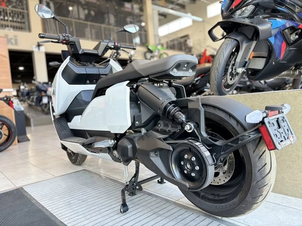 2023 BMW Motorcycles - Image 5 of 12