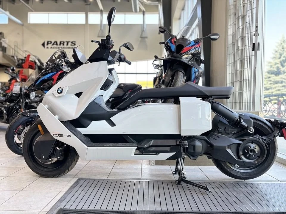 2023 BMW Motorcycles - Image 4 of 12
