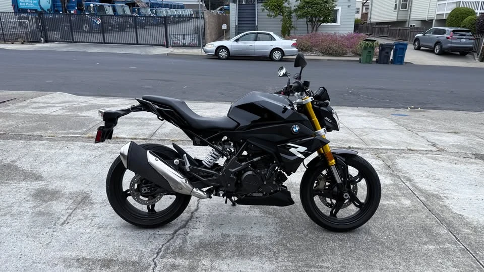 2023 BMW Motorcycles - Image 2 of 6