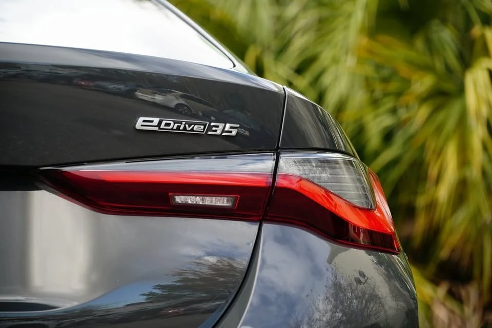 2023 BMW G26 i4 - Image 7 of 20