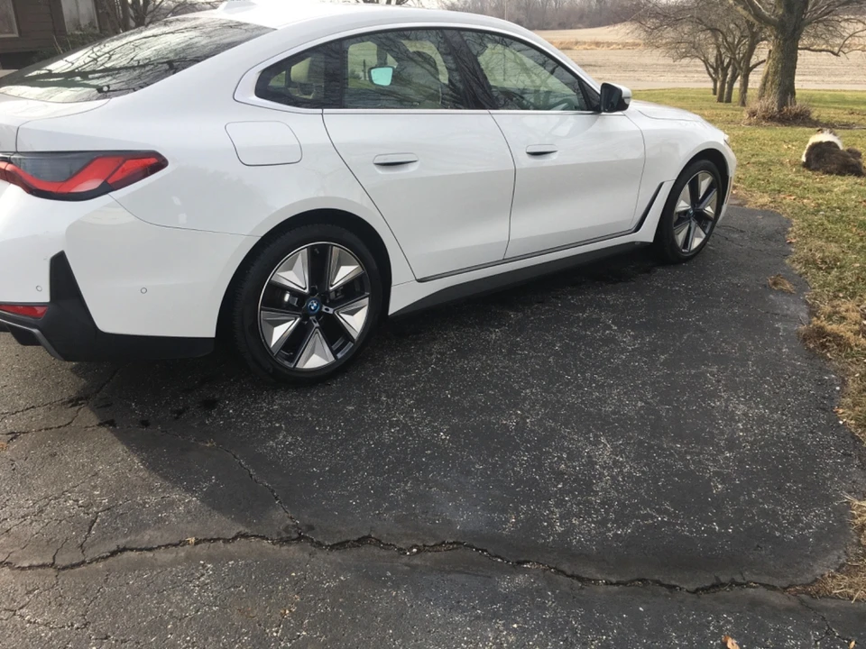 2023 BMW G26 i4 - Image 5 of 20