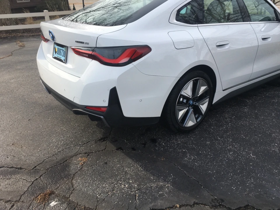 2023 BMW G26 i4 - Image 4 of 20