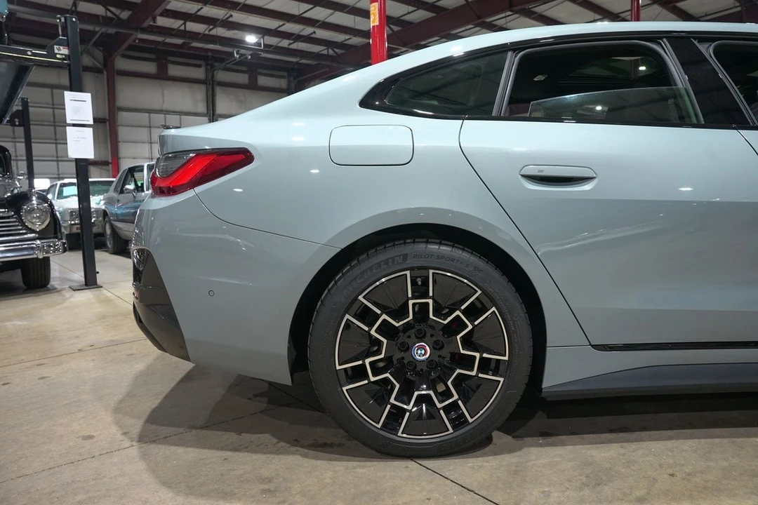 2023 BMW G26 i4 - Image 9 of 12