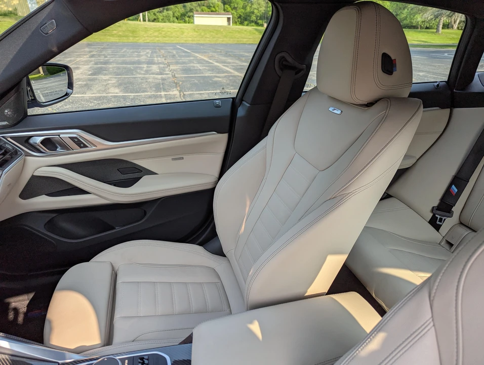 2023 BMW G26 i4 M50 - Image 28 of 31