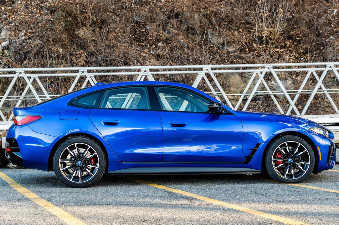 2023 BMW G26 i4 M50 - Image 11 of 31