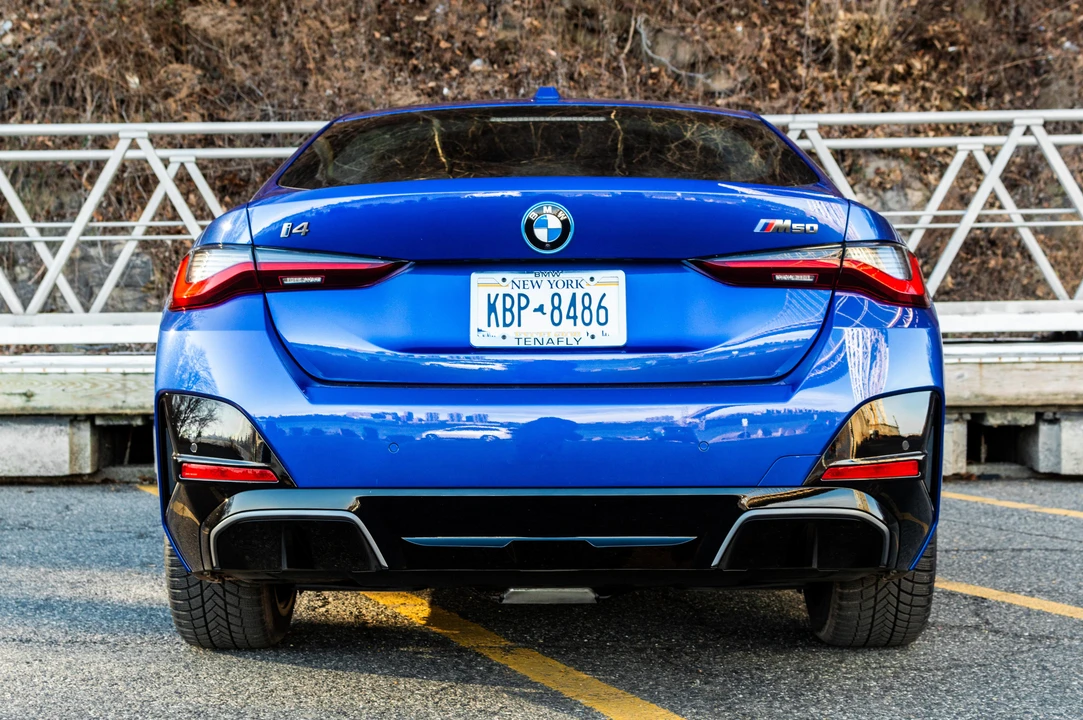 2023 BMW G26 i4 M50 - Image 9 of 31