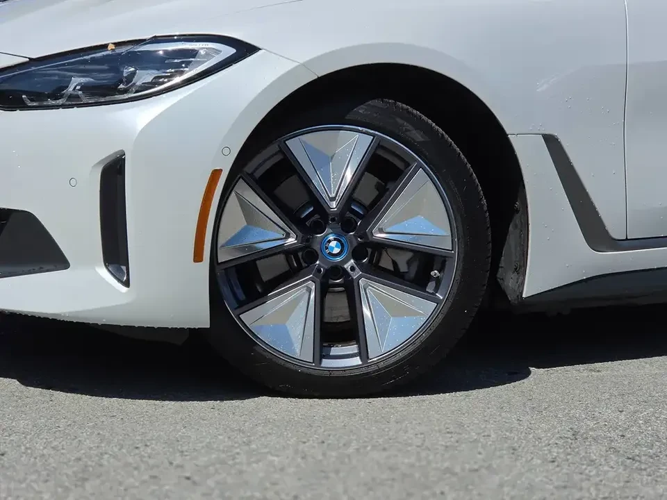 2023 BMW G26 i4 - Image 8 of 20