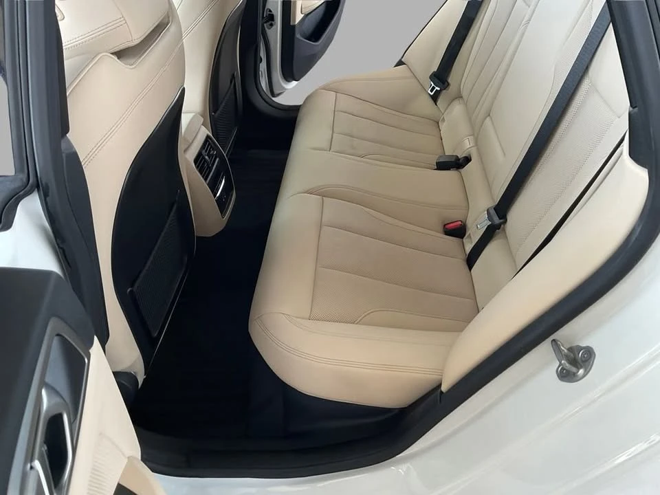 2023 BMW G26 i4 - Image 13 of 18