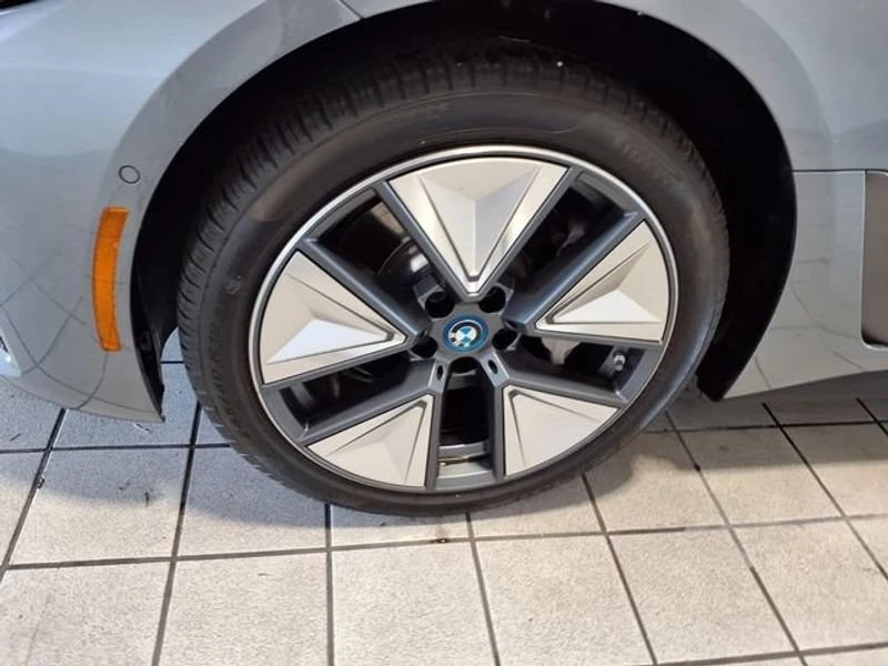 2023 BMW G26 i4 - Image 5 of 20
