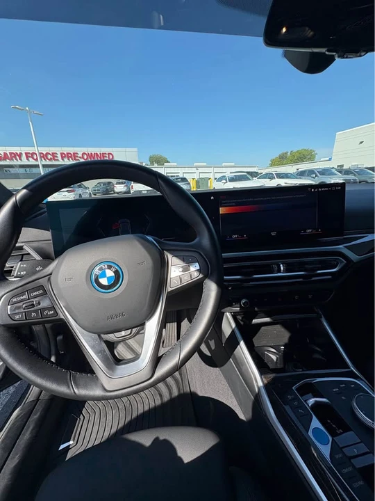 2023 BMW G26 i4 - Image 7 of 9