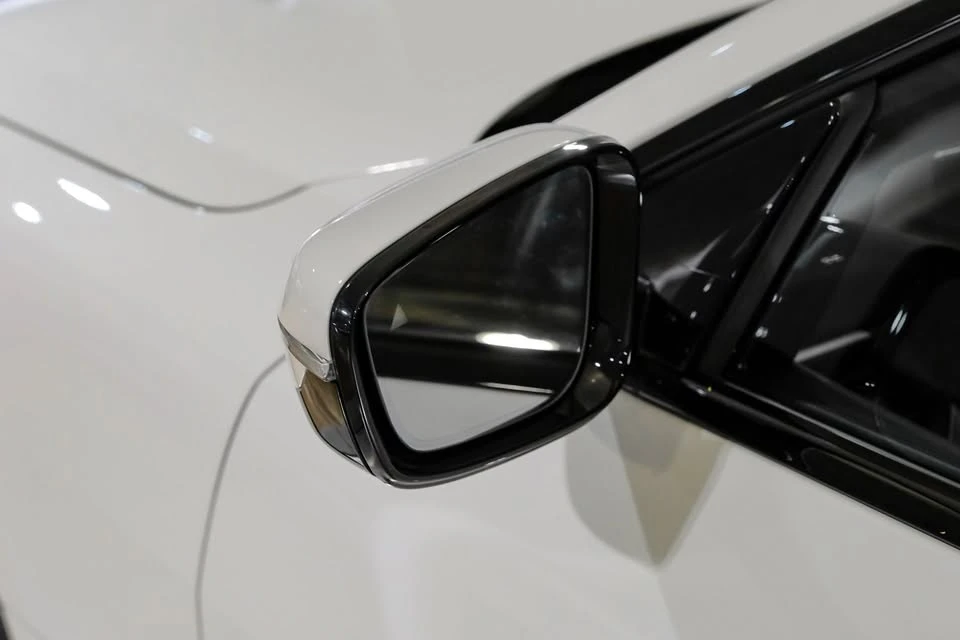 2023 BMW G26 i4 - Image 14 of 20
