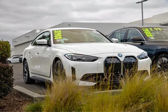 2023 BMW i4 eDrive35 Coupe 4D