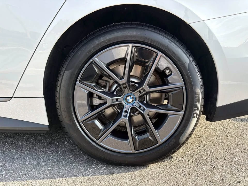 2023 BMW G26 i4 - Image 9 of 20