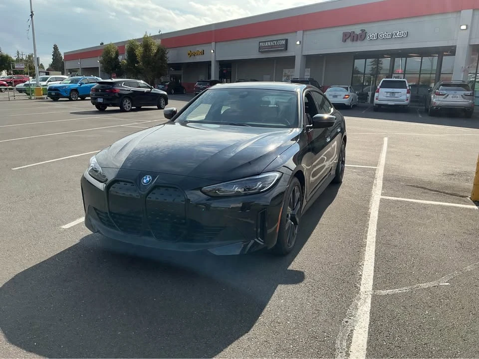 2023 BMW G26 i4 - Image 3 of 11