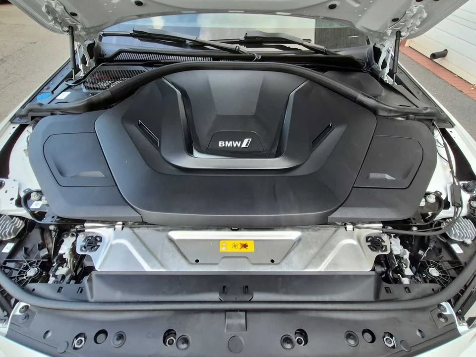 2023 BMW G26 i4 - Image 15 of 20