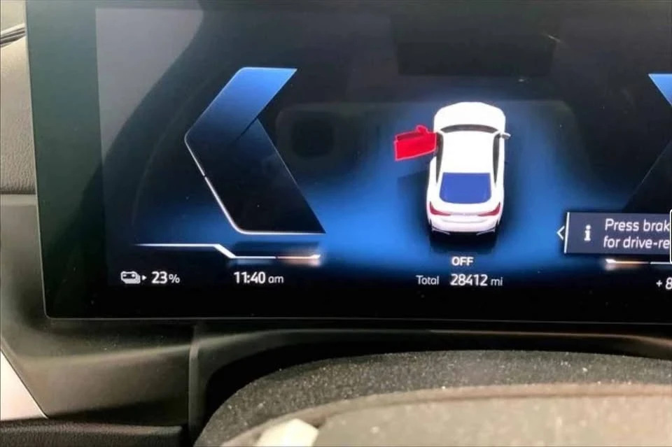 2023 BMW G26 i4 - Image 8 of 14