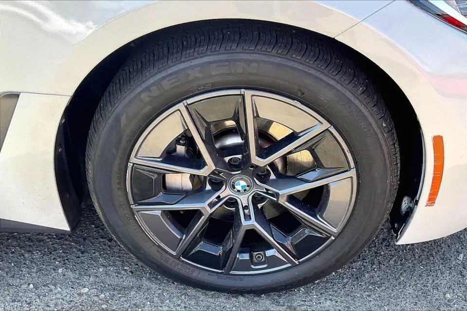 2023 BMW G26 i4 - Image 8 of 20