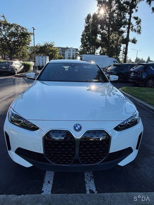 2023 BMW G26 i4 - Image 16 of 19