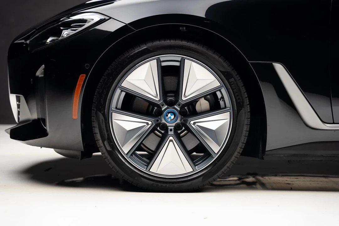 2023 BMW G26 i4 - Image 18 of 21