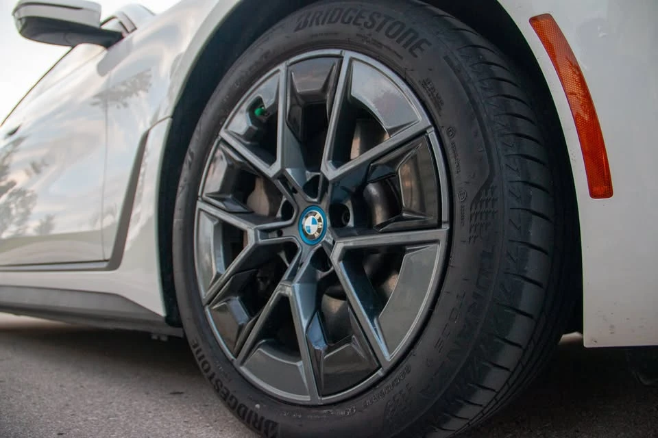 2023 BMW G26 i4 - Image 14 of 18