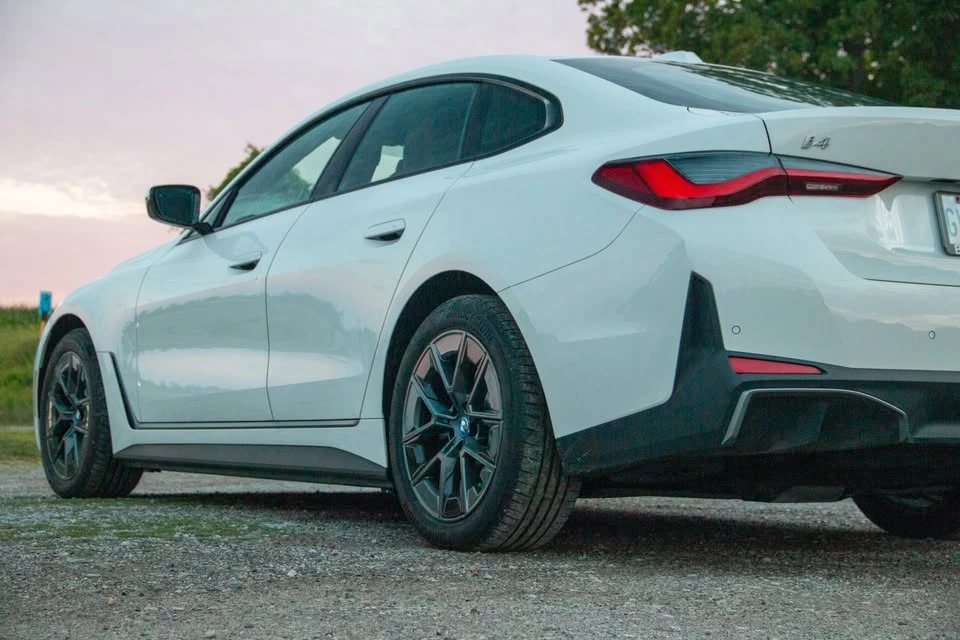 2023 BMW G26 i4 - Image 8 of 18