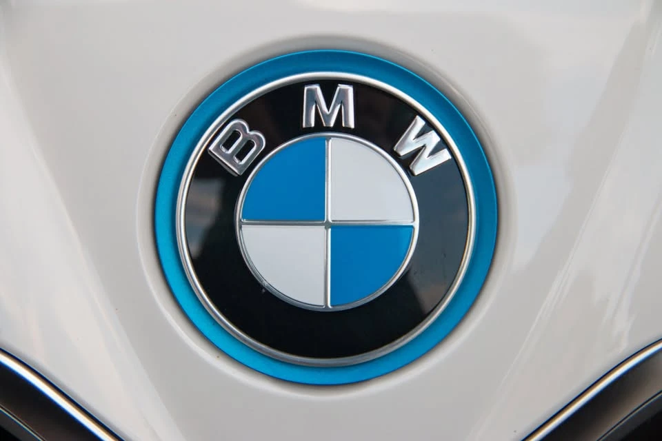 2023 BMW G26 i4 - Image 16 of 18