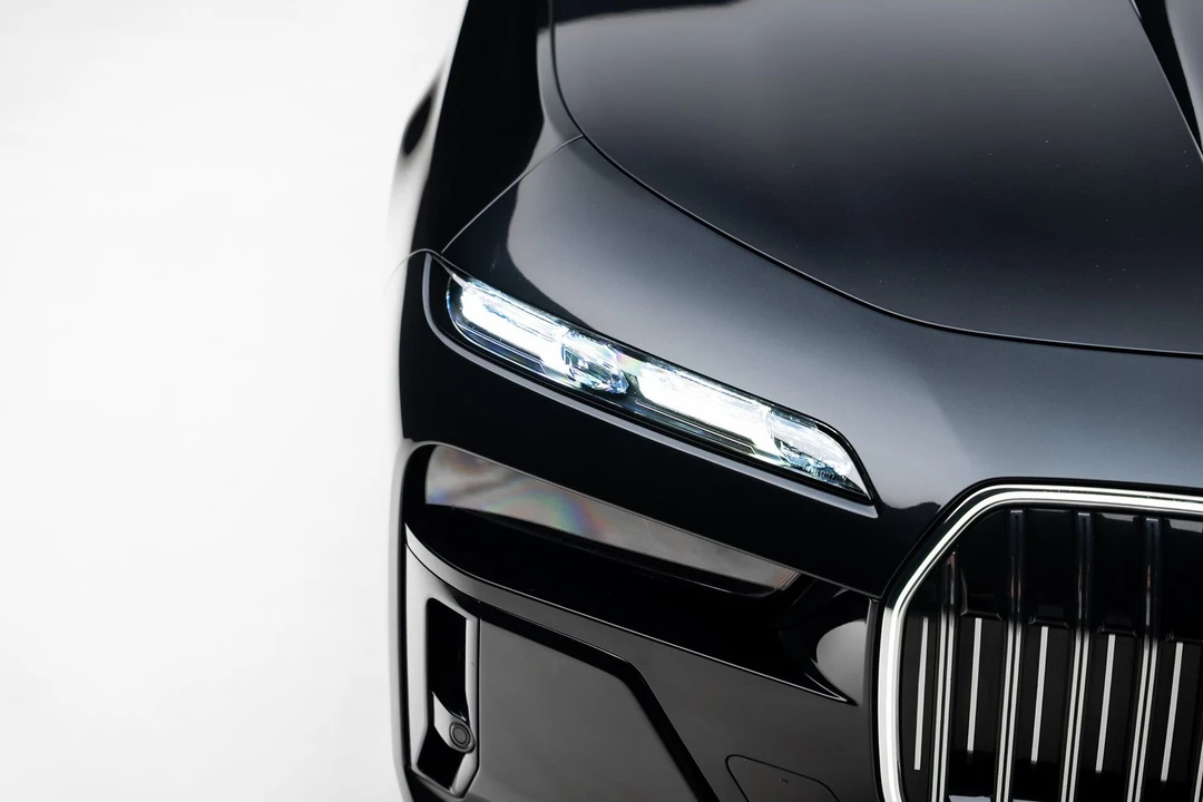 2023 BMW G70 7 Series - Image 12 of 21