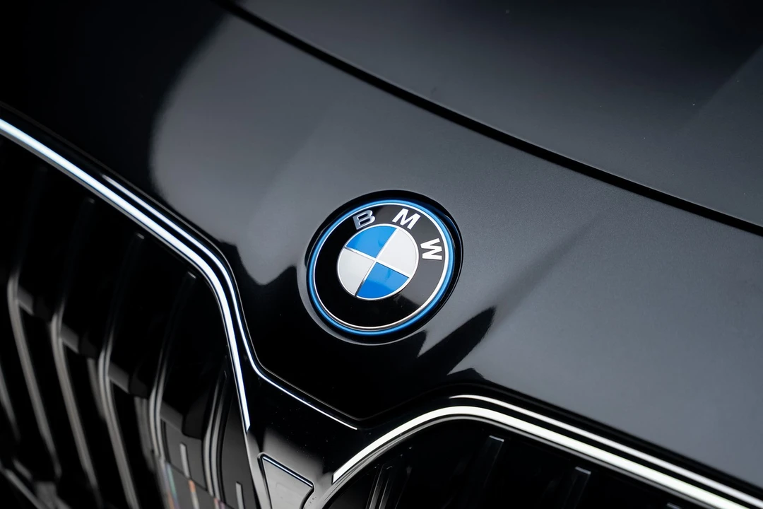 2023 BMW G70 7 Series - Image 13 of 21