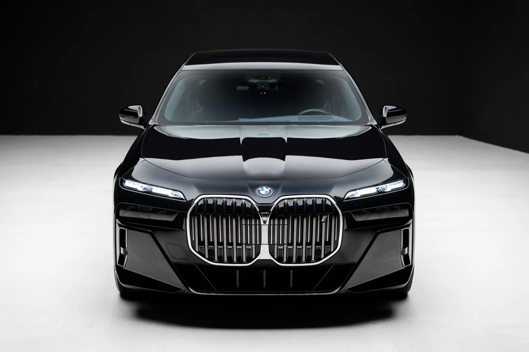 2023 BMW G70 7 Series - Image 6 of 21