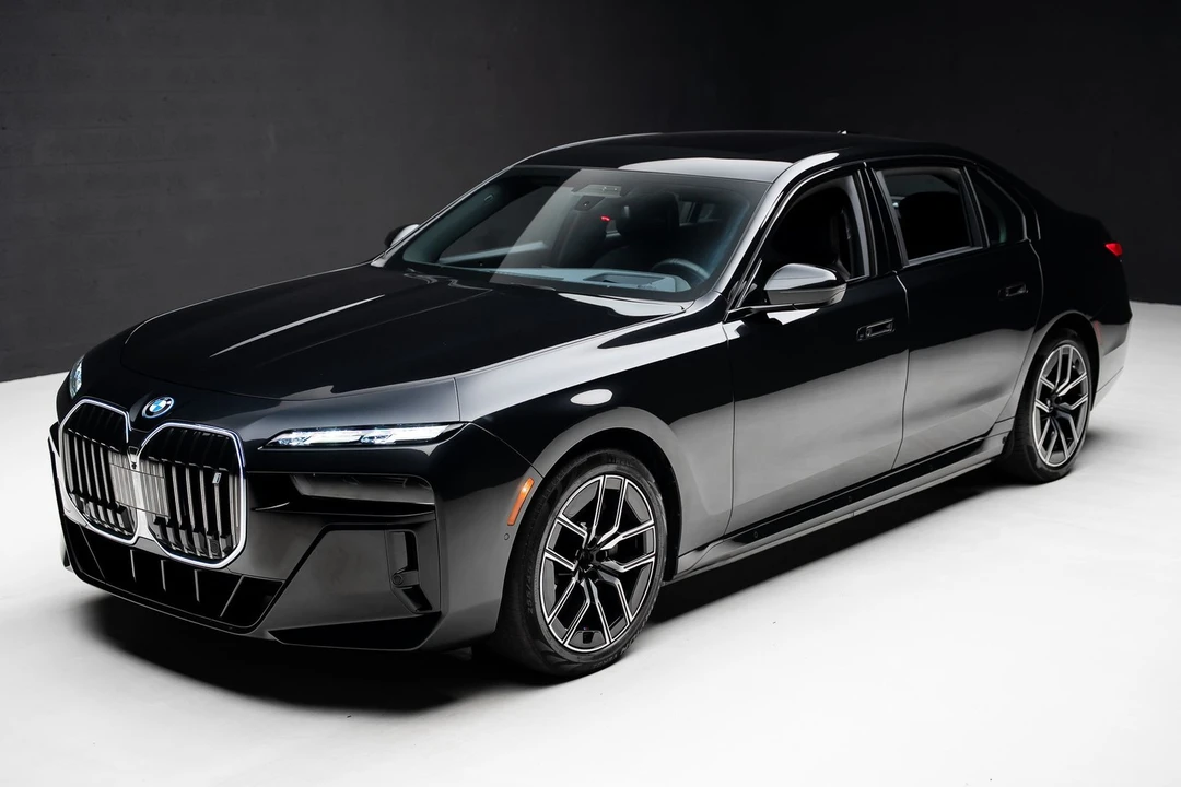 2023 BMW G70 7 Series - Image 5 of 21