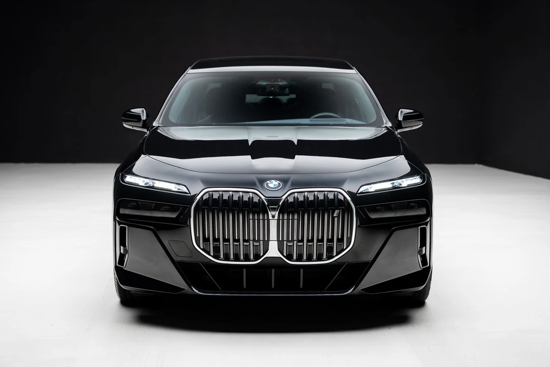 2023 BMW G70 7 Series - Image 7 of 21