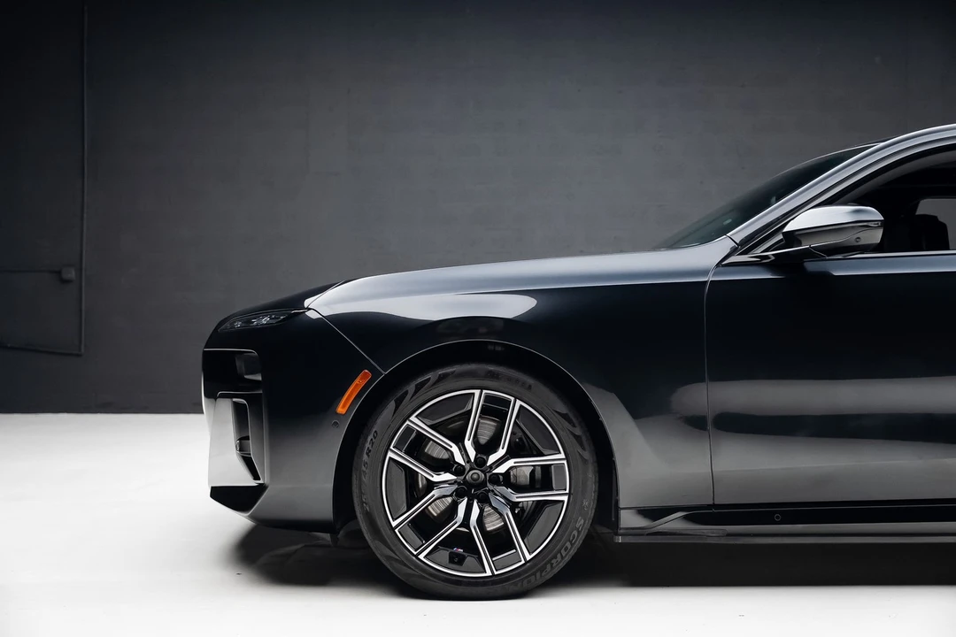 2023 BMW G70 7 Series - Image 19 of 21