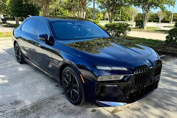 2023 BMW G70 7 Series - Image 2 of 11