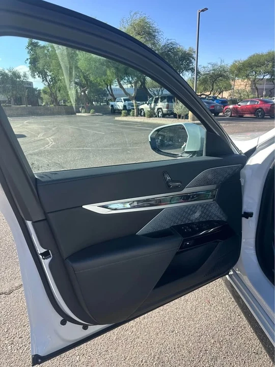 2023 BMW G70 7 Series - Image 6 of 15