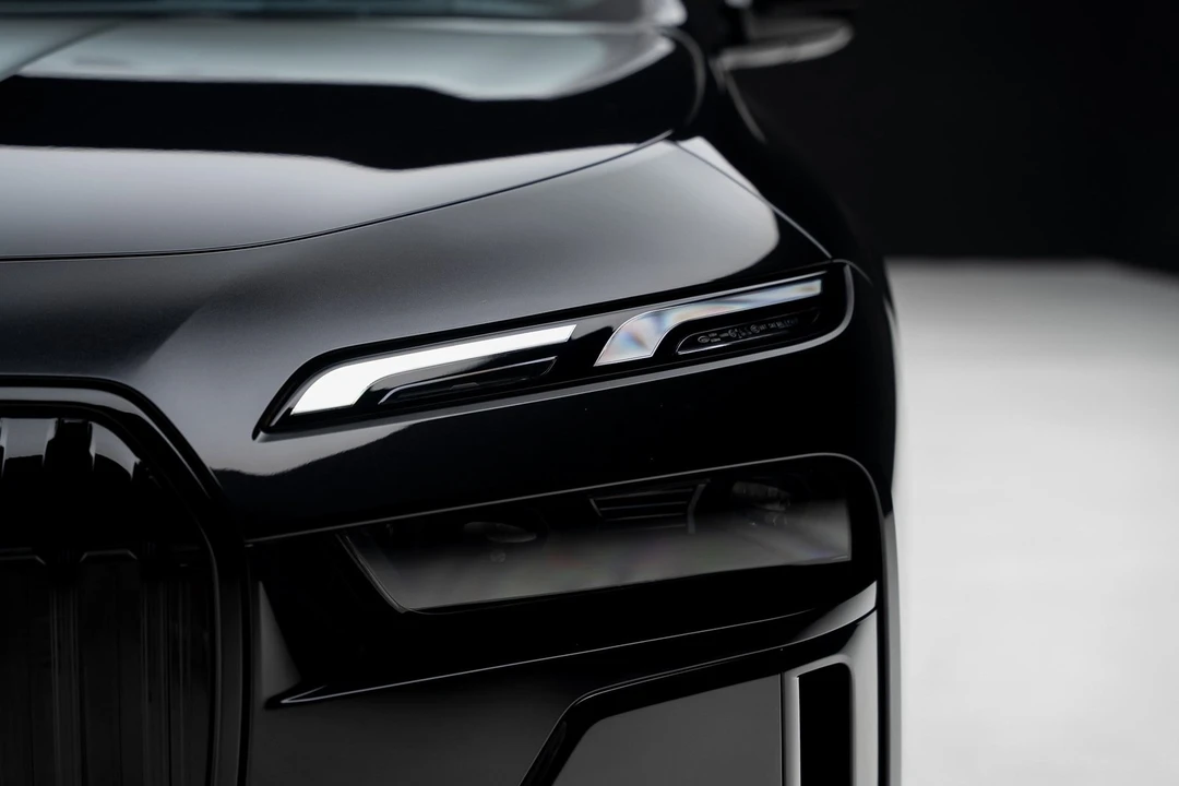 2023 BMW G70 7 Series - Image 9 of 21