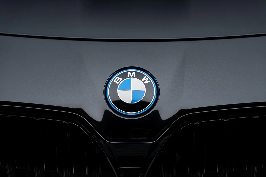 2023 BMW G70 7 Series - Image 12 of 21