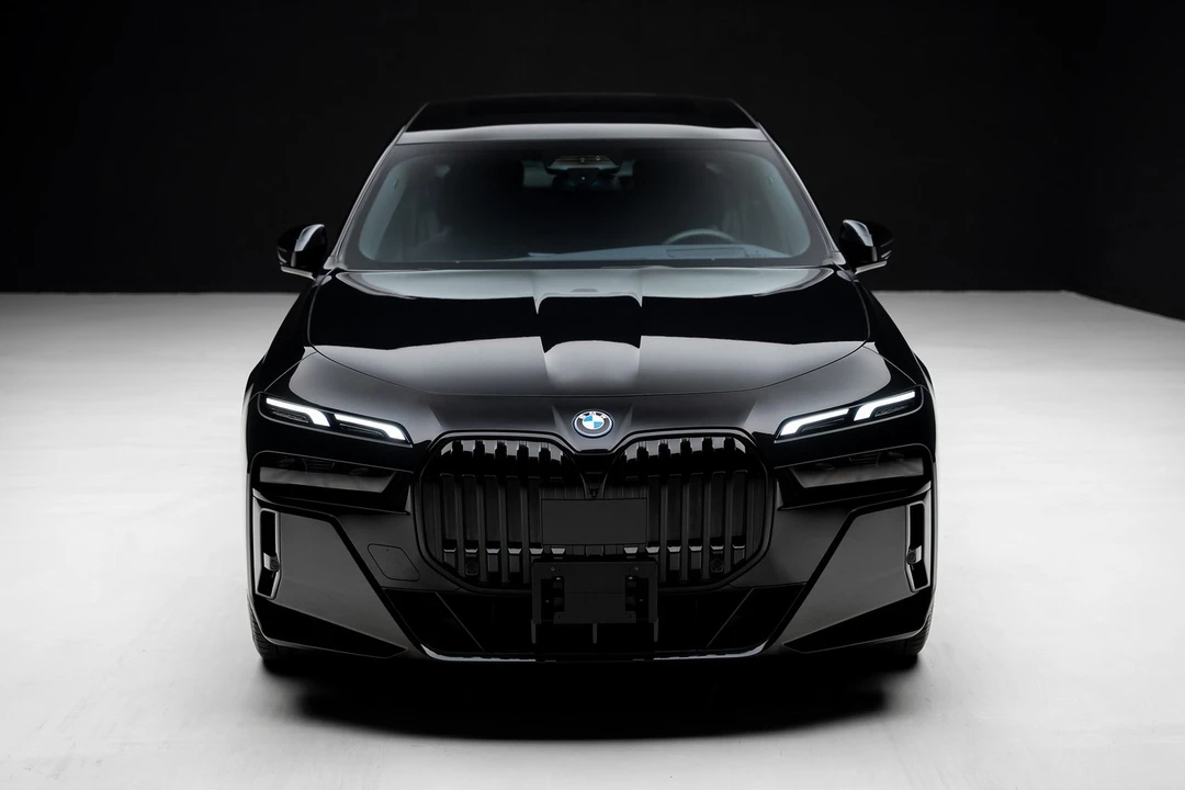 2023 BMW G70 7 Series - Image 5 of 21