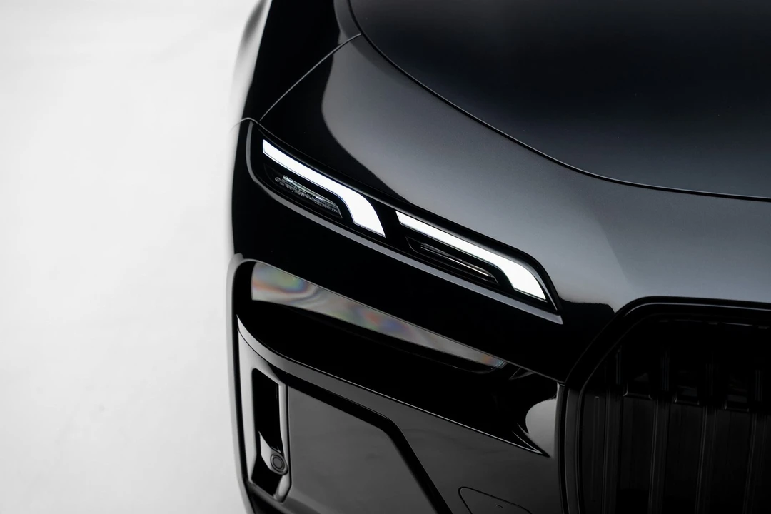 2023 BMW G70 7 Series - Image 11 of 21