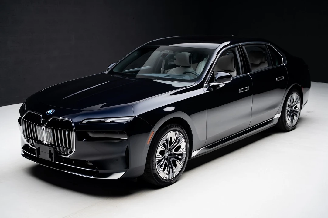 2023 BMW G70 7 Series - Image 5 of 21