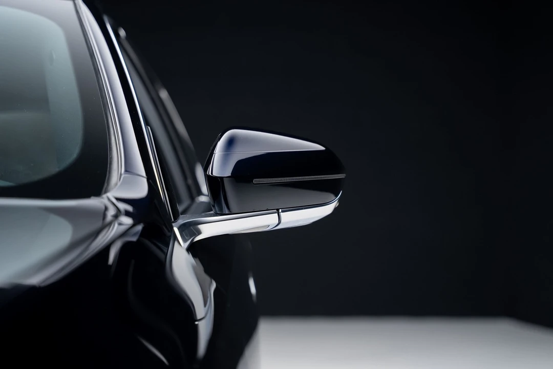 2023 BMW G70 7 Series - Image 16 of 21