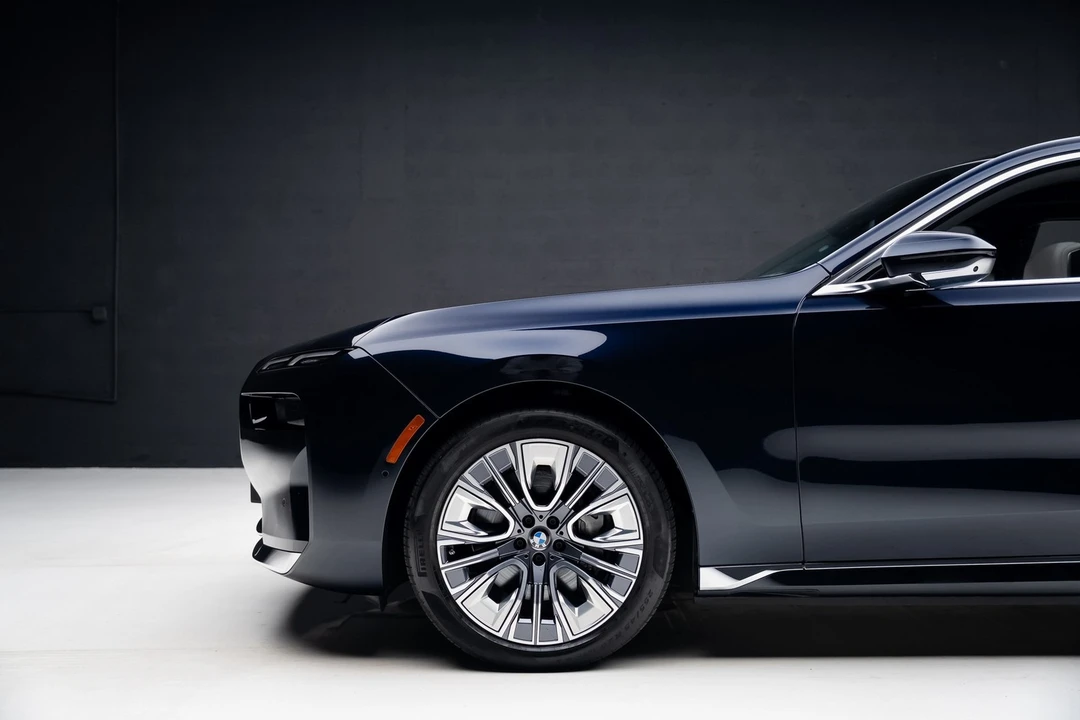 2023 BMW G70 7 Series - Image 19 of 21