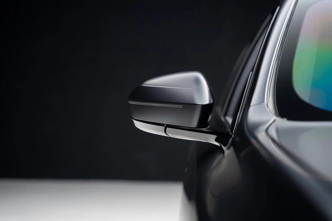 2023 BMW G70 7 Series - Image 13 of 21