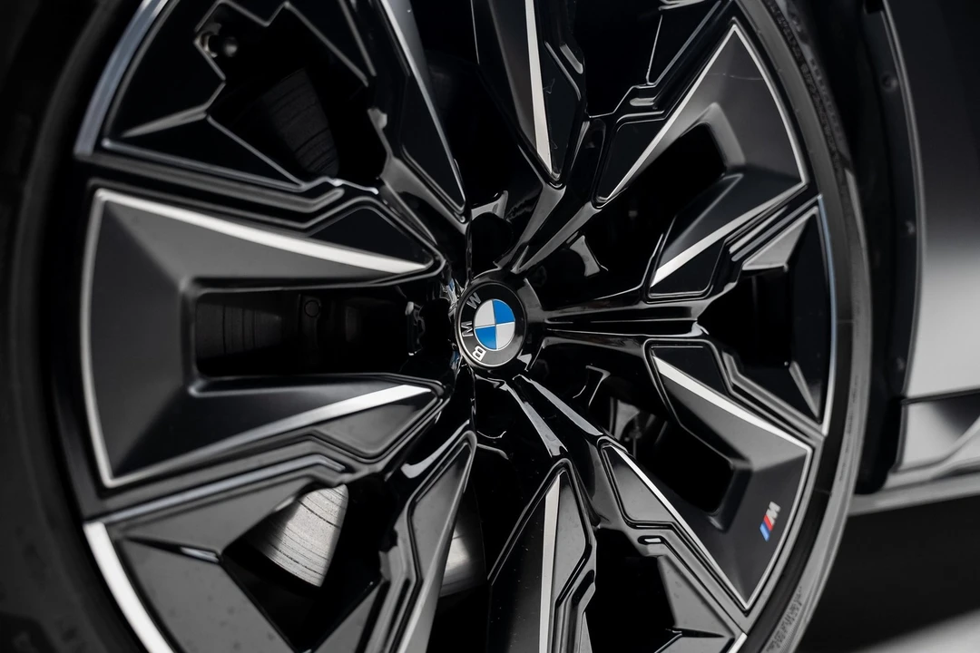 2023 BMW G70 7 Series - Image 21 of 21