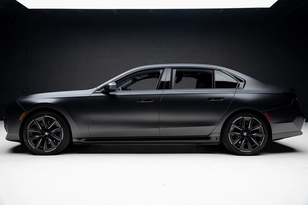 2023 BMW G70 7 Series - Image 16 of 21